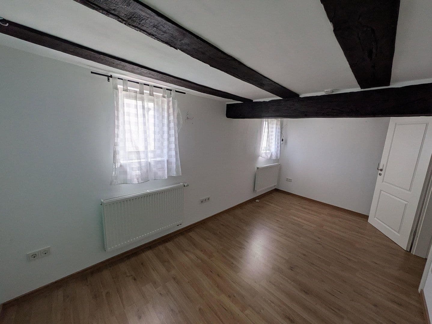 Predaj domu 133 m², pozemok 565 m², Bergstraße 8, Runkel, Hesensko Predaj domu 133 m², pozemok 565 m², Bergstraße 8, Runkel, Hesensko
