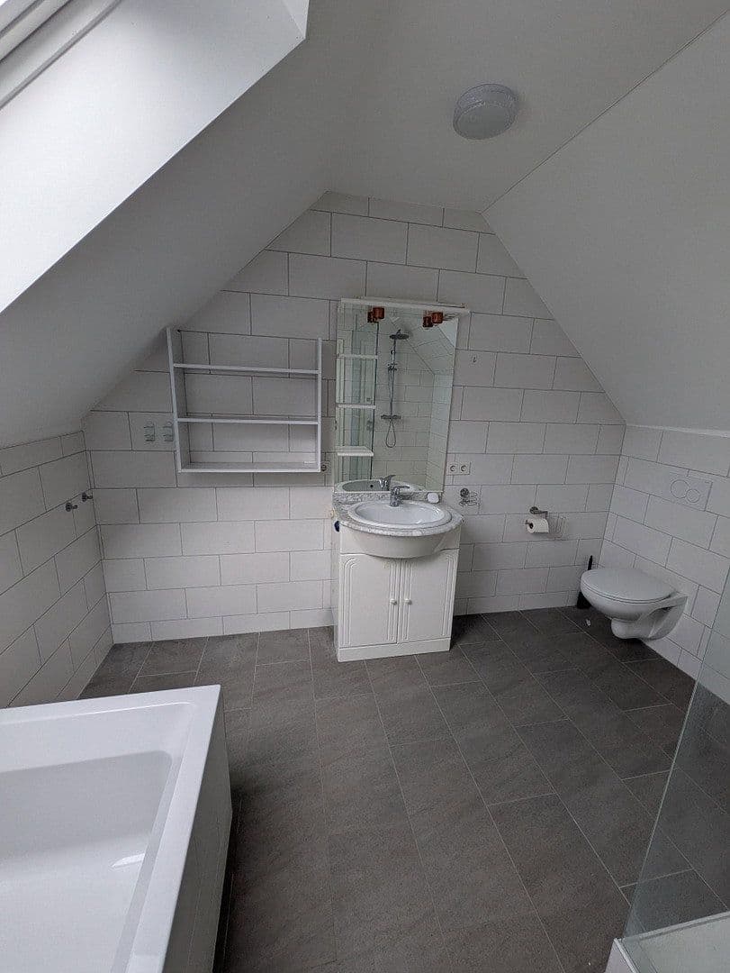 Predaj domu 133 m², pozemok 565 m², Bergstraße 8, Runkel, Hesensko Predaj domu 133 m², pozemok 565 m², Bergstraße 8, Runkel, Hesensko