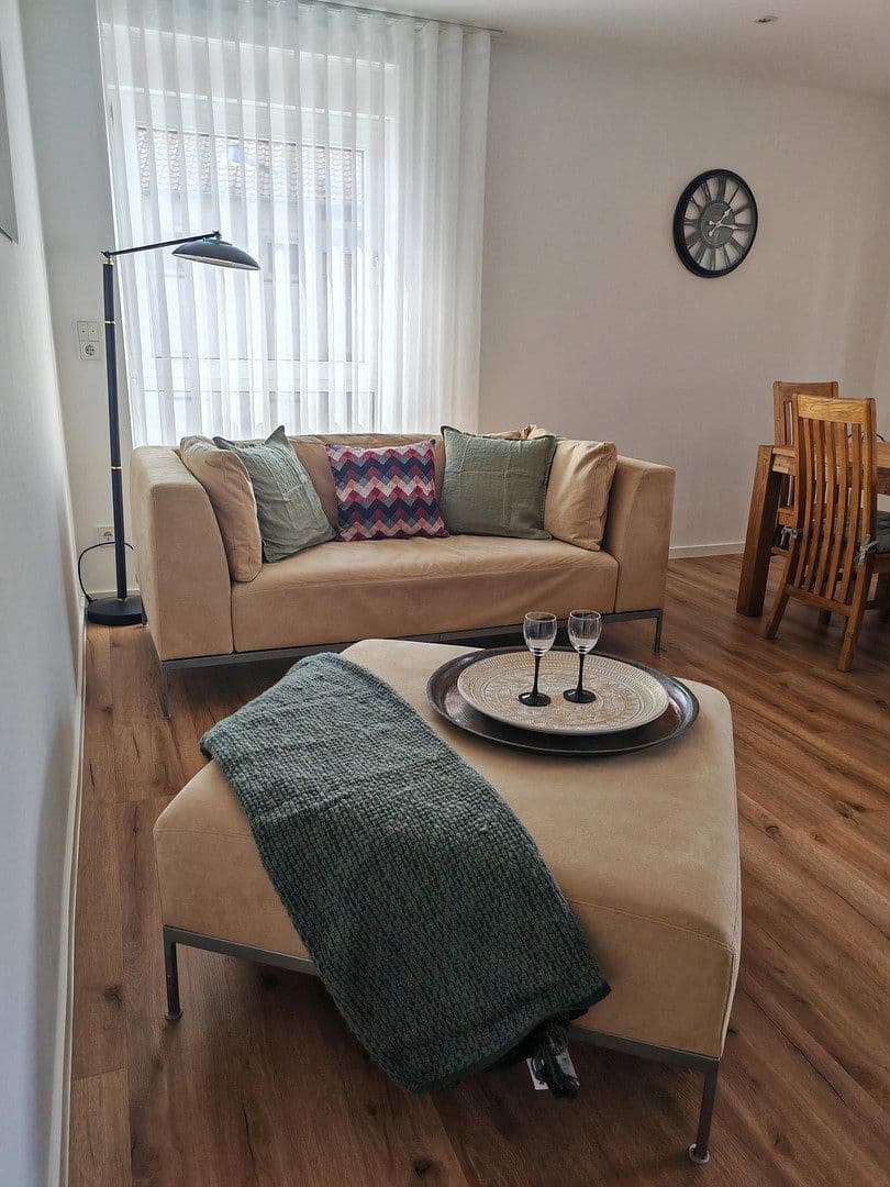Prenájom bytu 3-izbový 74 m², Billtalstr. 1, Sulzbach (Taunus), Hesensko Prenájom bytu 3-izbový 74 m², Billtalstr. 1, Sulzbach (Taunus), Hesensko