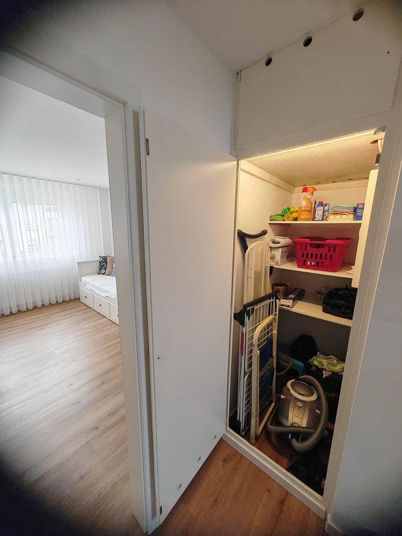 Prenájom bytu 3-izbový 74 m², Billtalstr. 1, Sulzbach (Taunus), Hesensko Prenájom bytu 3-izbový 74 m², Billtalstr. 1, Sulzbach (Taunus), Hesensko