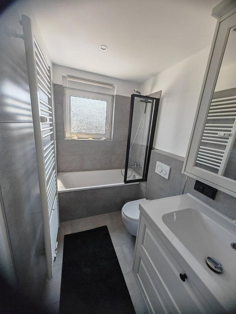 Prenájom bytu 3-izbový 74 m², Billtalstr. 1, Sulzbach (Taunus), Hesensko Prenájom bytu 3-izbový 74 m², Billtalstr. 1, Sulzbach (Taunus), Hesensko