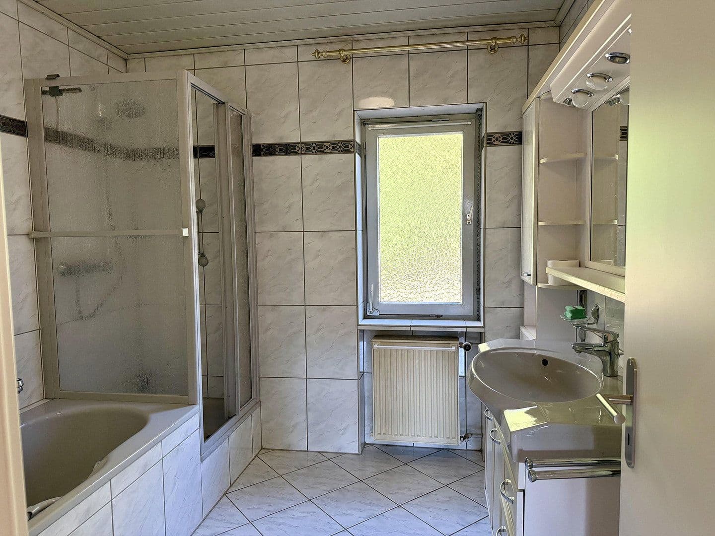 Prenájom domu 115 m², pozemok 500 m², Heusweiler, Sársko Prenájom domu 115 m², pozemok 500 m², Heusweiler, Sársko