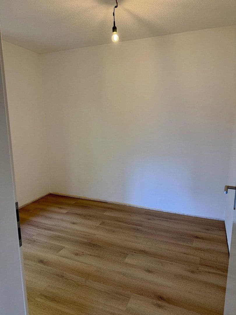 Prenájom domu 115 m², pozemok 500 m², Heusweiler, Sársko Prenájom domu 115 m², pozemok 500 m², Heusweiler, Sársko