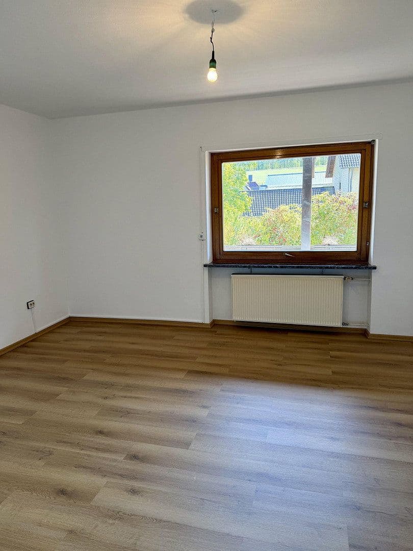 Prenájom domu 115 m², pozemok 500 m², Heusweiler, Sársko Prenájom domu 115 m², pozemok 500 m², Heusweiler, Sársko
