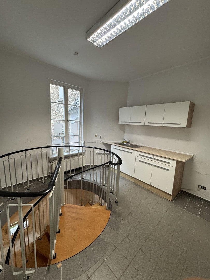 Predaj domu 368 m², pozemok 487 m², Hauptstr. 12 und 12a, Velbert, Severné Porýnie - Westfálsko Predaj domu 368 m², pozemok 487 m², Hauptstr. 12 und 12a, Velbert, Severné Porýnie - Westfálsko