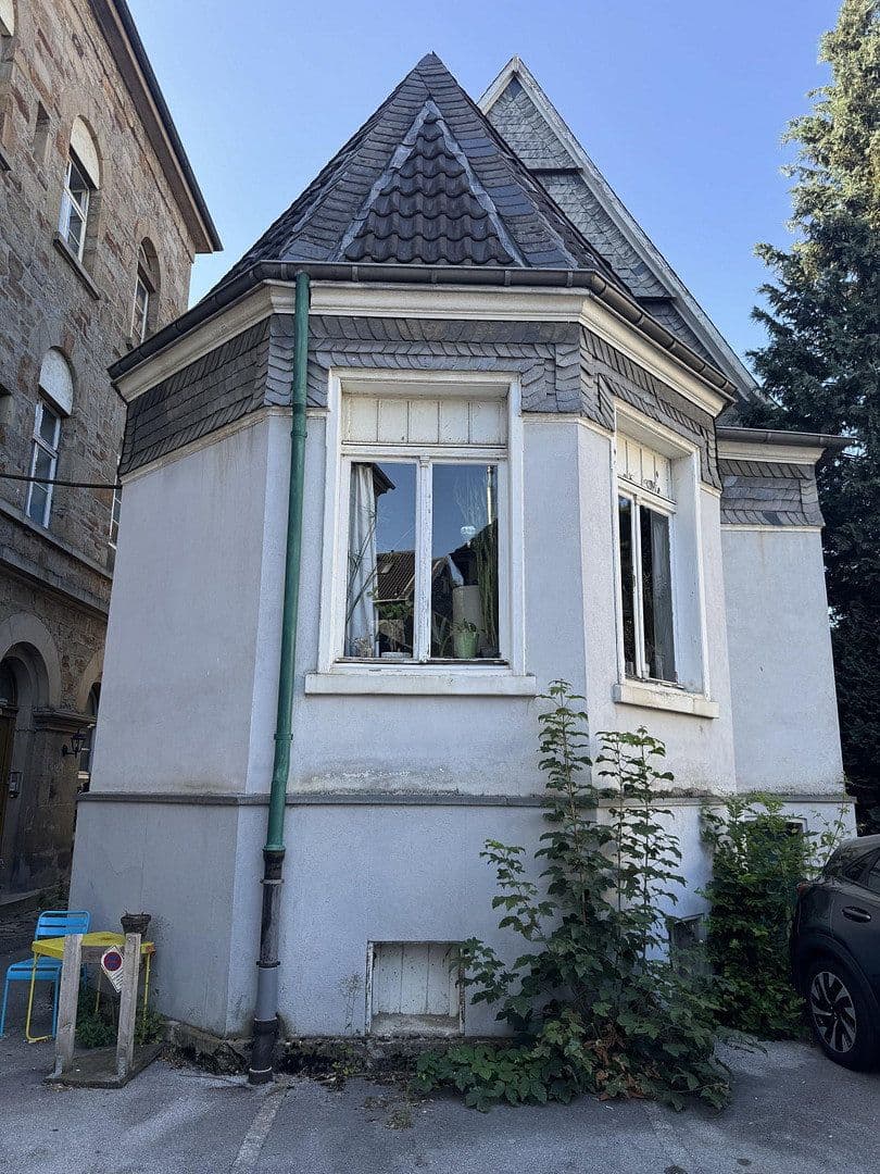 Predaj domu 368 m², pozemok 487 m², Hauptstr. 12 und 12a, Velbert, Severné Porýnie - Westfálsko Predaj domu 368 m², pozemok 487 m², Hauptstr. 12 und 12a, Velbert, Severné Porýnie - Westfálsko