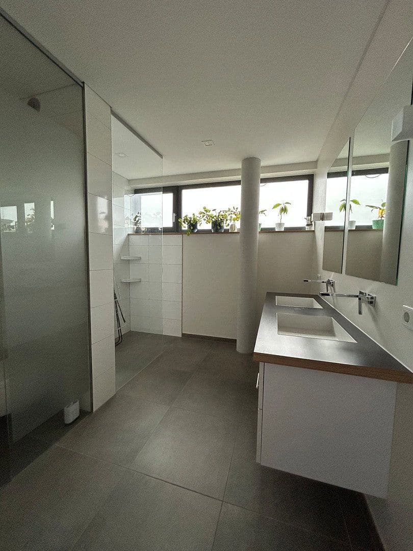 Prenájom bytu 2-izbový 75 m², Aschaffenburg, Bavorsko Prenájom bytu 2-izbový 75 m², Aschaffenburg, Bavorsko