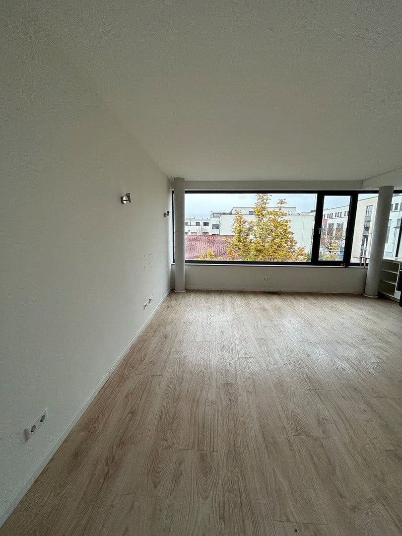 Prenájom bytu 2-izbový 75 m², Aschaffenburg, Bavorsko Prenájom bytu 2-izbový 75 m², Aschaffenburg, Bavorsko