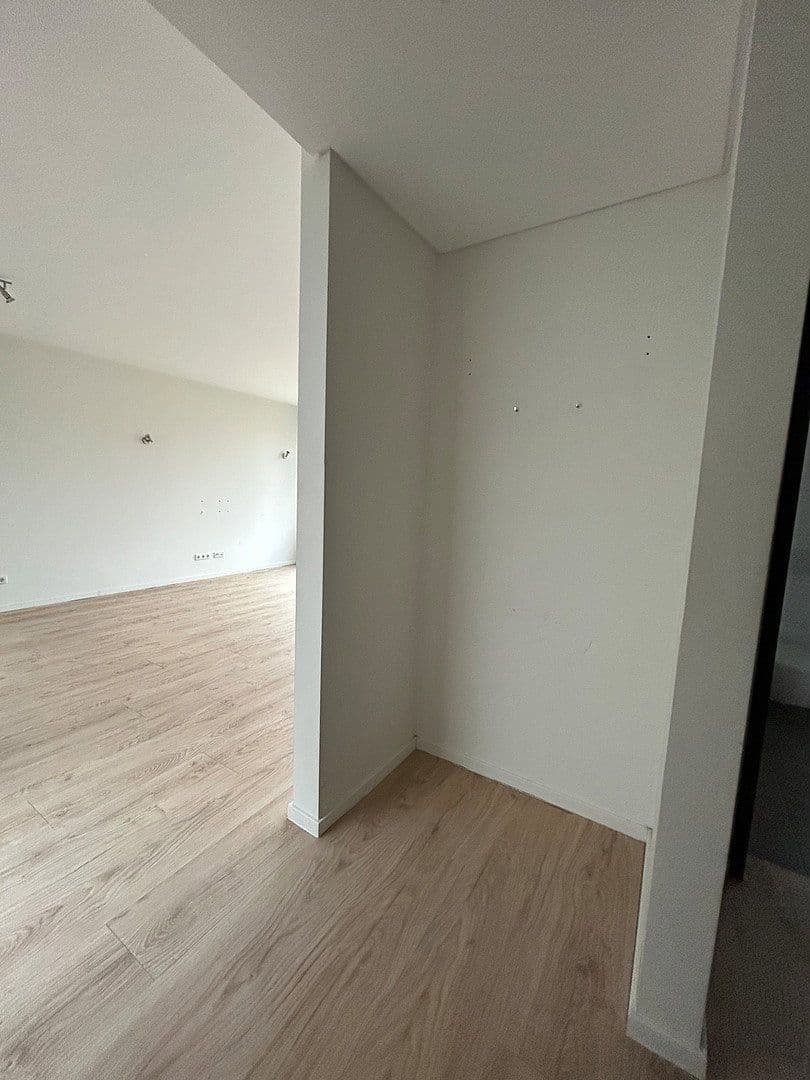 Prenájom bytu 2-izbový 75 m², Aschaffenburg, Bavorsko Prenájom bytu 2-izbový 75 m², Aschaffenburg, Bavorsko