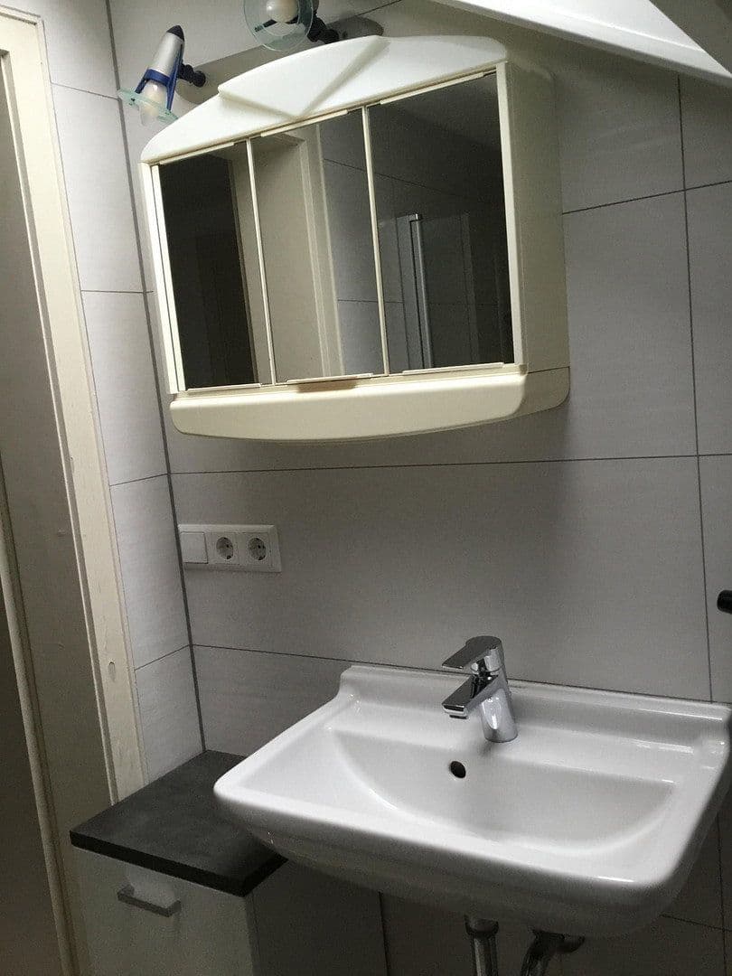 Prenájom bytu 1-izbový 13 m², Schramberg, Bádensko-Wurttembersko Prenájom bytu 1-izbový 13 m², Schramberg, Bádensko-Wurttembersko