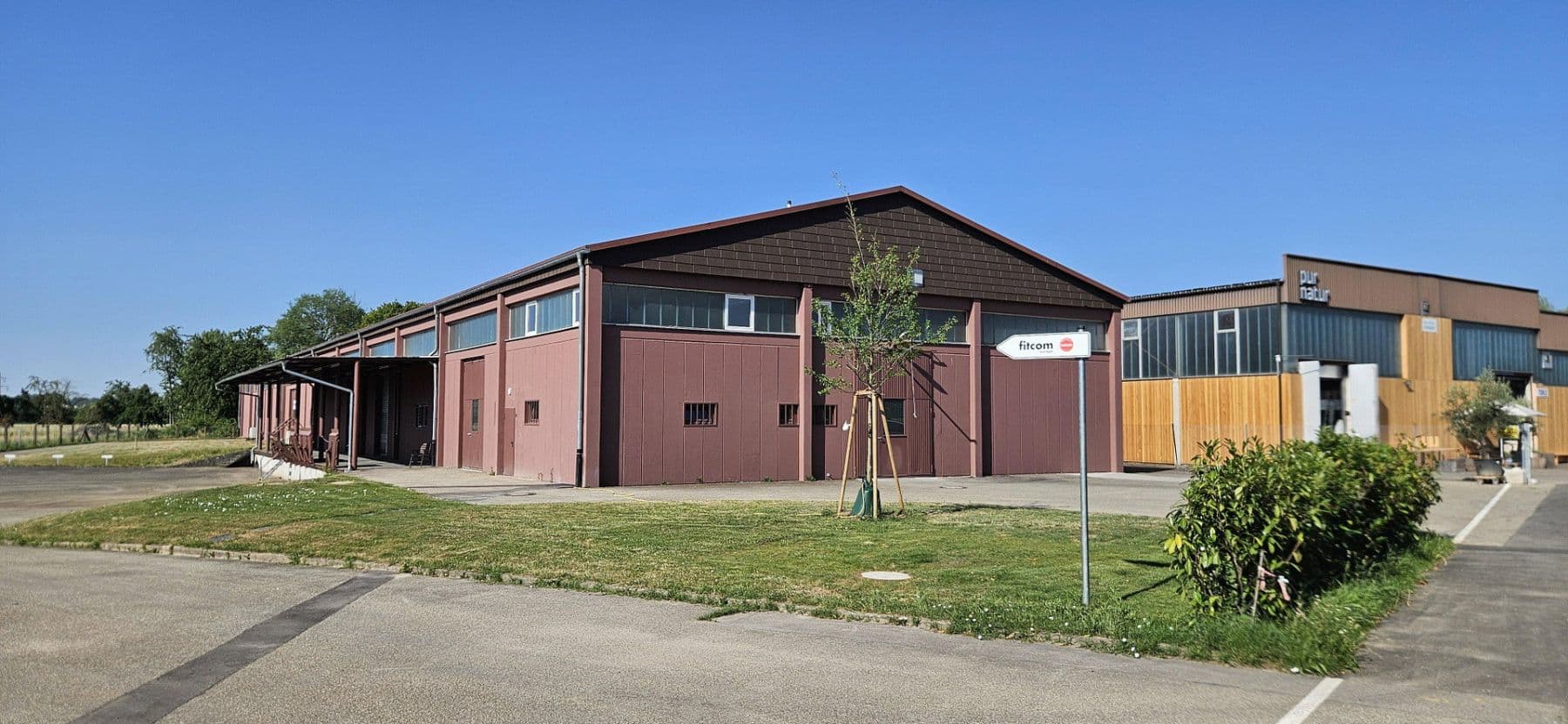 Prenájom nebytového priestoru 435 m², Hohberg, Bádensko-Wurttembersko Prenájom nebytového priestoru 435 m², Hohberg, Bádensko-Wurttembersko