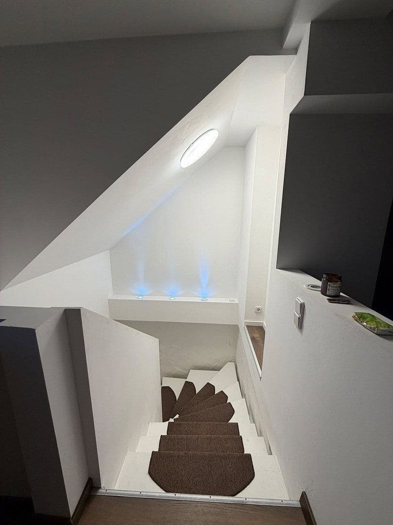 Prenájom bytu 3-izbový 110 m², Kürten, Severné Porýnie - Westfálsko Prenájom bytu 3-izbový 110 m², Kürten, Severné Porýnie - Westfálsko