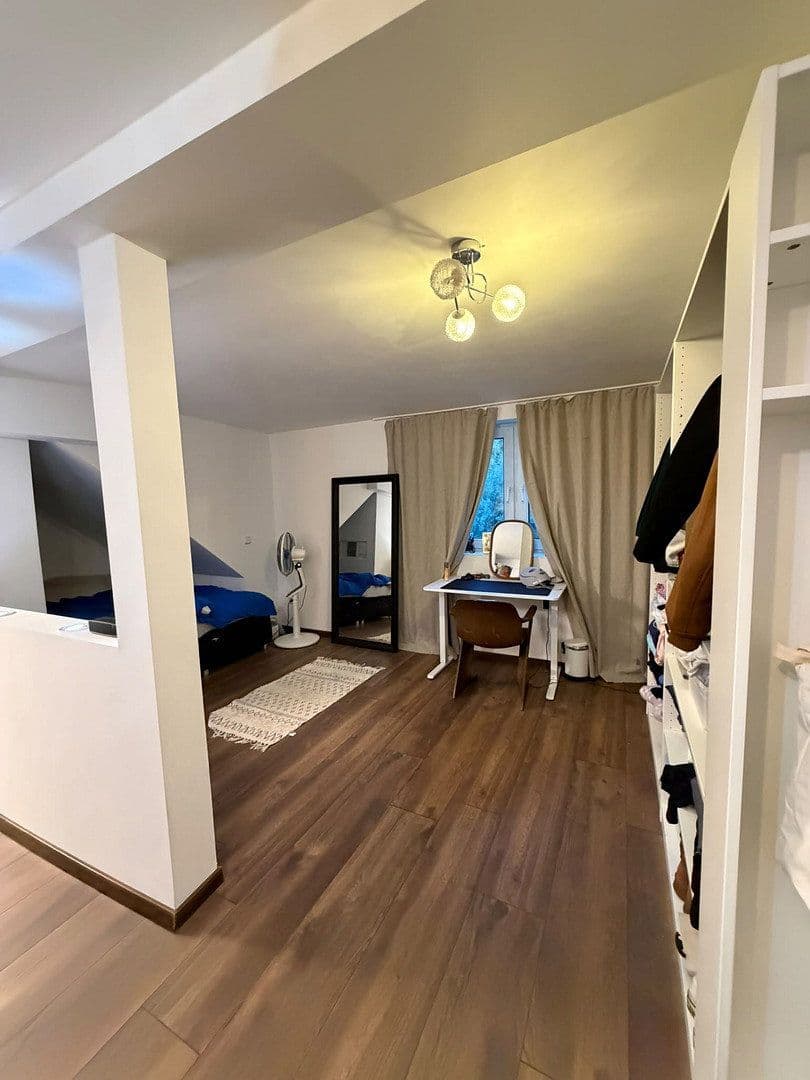 Prenájom bytu 3-izbový 110 m², Kürten, Severné Porýnie - Westfálsko Prenájom bytu 3-izbový 110 m², Kürten, Severné Porýnie - Westfálsko