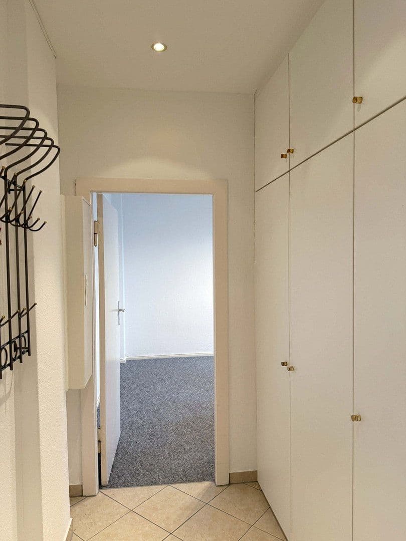 Prenájom bytu 1-izbový 39 m², Seesener Straße 30, Berlin, Berlín Prenájom bytu 1-izbový 39 m², Seesener Straße 30, Berlin, Berlín