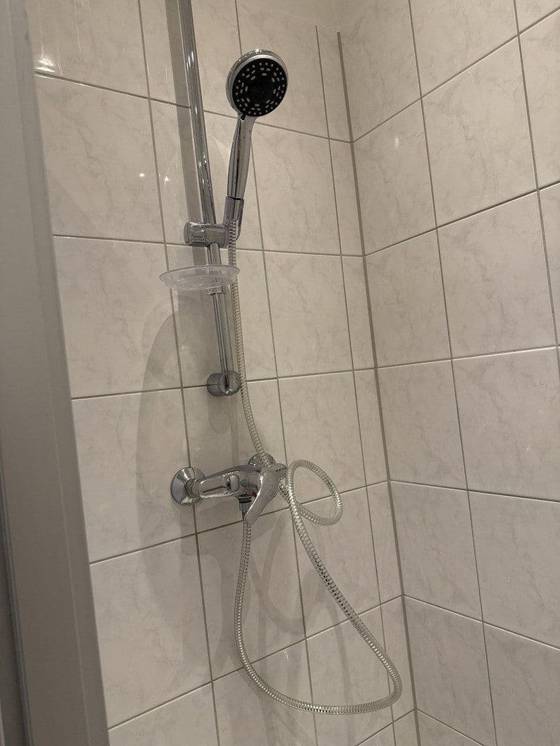 Prenájom bytu 1-izbový 39 m², Seesener Straße 30, Berlin, Berlín Prenájom bytu 1-izbový 39 m², Seesener Straße 30, Berlin, Berlín