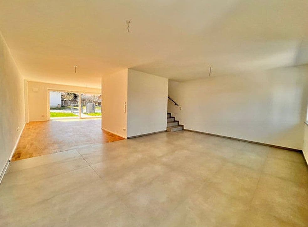 Predaj domu 171 m², pozemok 175 m², Hohenfurch, Bavorsko Predaj domu 171 m², pozemok 175 m², Hohenfurch, Bavorsko