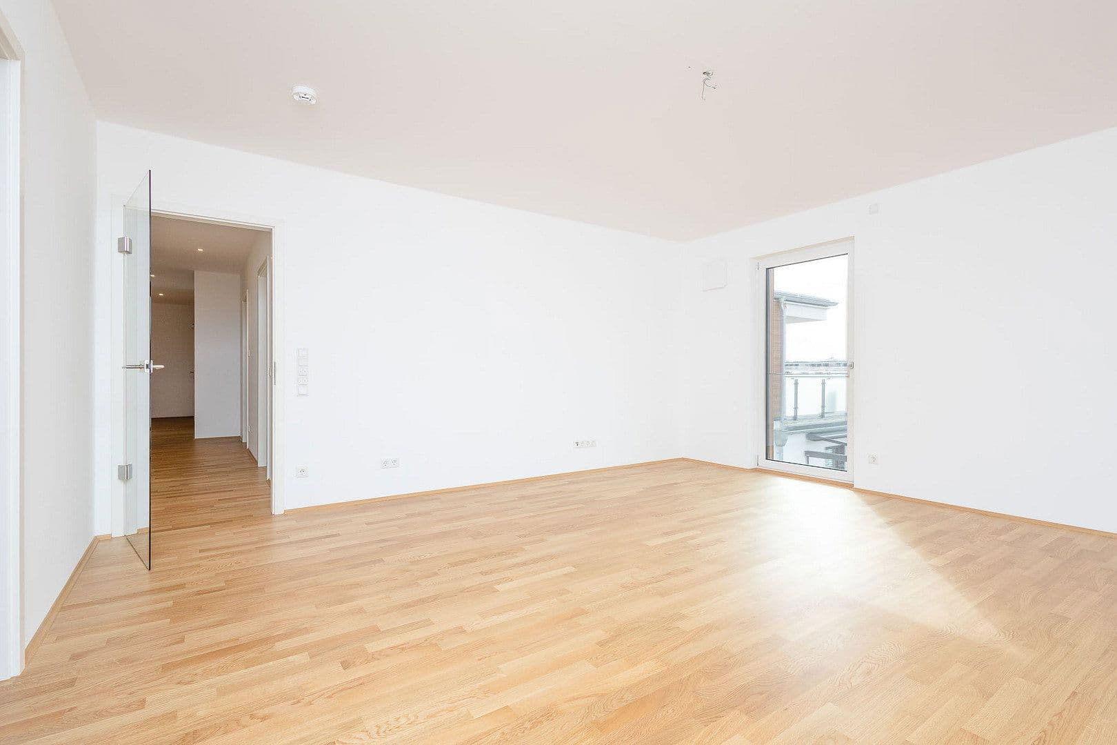 Prenájom bytu 3-izbový 121 m², Von-Brettreich-Straße 3, Regensburg, Bavorsko Prenájom bytu 3-izbový 121 m², Von-Brettreich-Straße 3, Regensburg, Bavorsko
