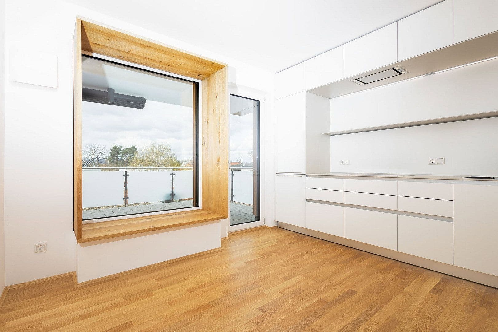 Prenájom bytu 3-izbový 121 m², Von-Brettreich-Straße 3, Regensburg, Bavorsko Prenájom bytu 3-izbový 121 m², Von-Brettreich-Straße 3, Regensburg, Bavorsko