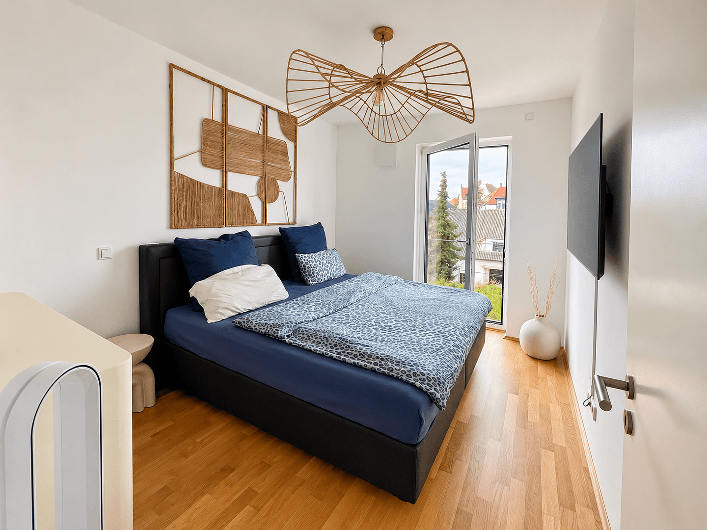Prenájom bytu 3-izbový 121 m², Von-Brettreich-Straße 3, Regensburg, Bavorsko Prenájom bytu 3-izbový 121 m², Von-Brettreich-Straße 3, Regensburg, Bavorsko