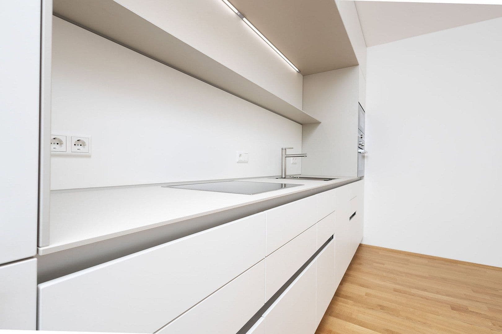 Prenájom bytu 3-izbový 121 m², Von-Brettreich-Straße 3, Regensburg, Bavorsko Prenájom bytu 3-izbový 121 m², Von-Brettreich-Straße 3, Regensburg, Bavorsko