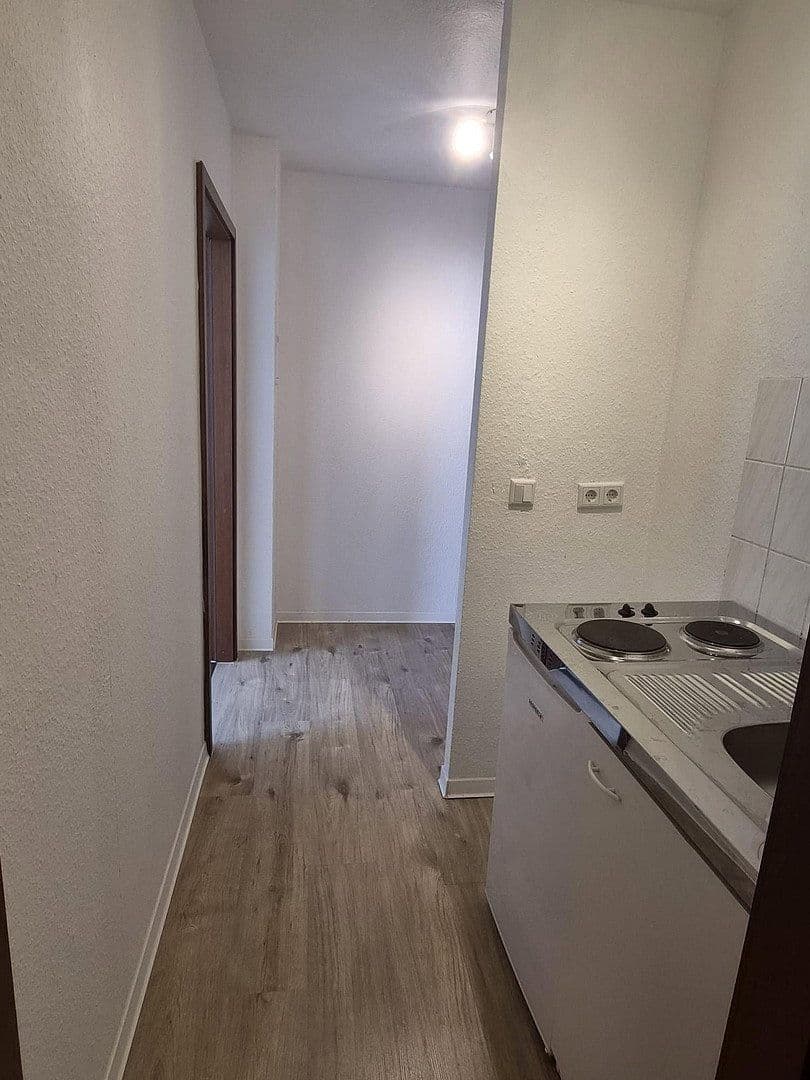 Prenájom bytu 1-izbový 30 m², Richrather Straße 3, Langenfeld (Rheinland), Severné Porýnie - Westfálsko Prenájom bytu 1-izbový 30 m², Richrather Straße 3, Langenfeld (Rheinland), Severné Porýnie - Westfálsko