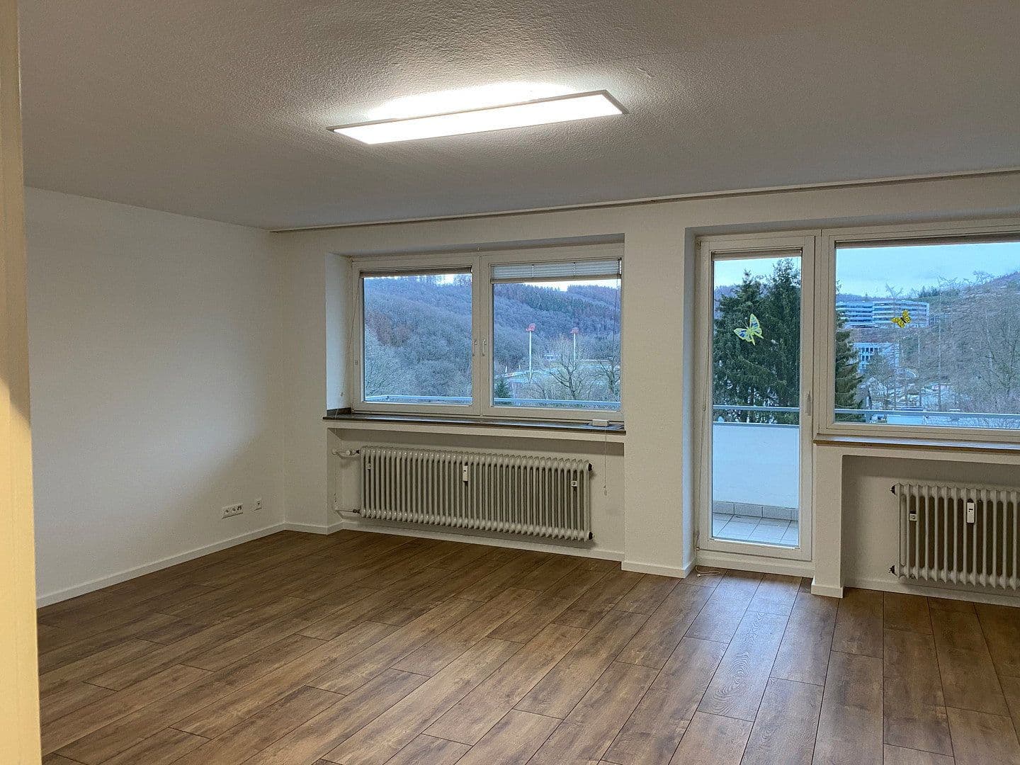 Prenájom bytu 3-izbový 96 m², Virchowstrasse 17, Siegen, Severné Porýnie - Westfálsko Prenájom bytu 3-izbový 96 m², Virchowstrasse 17, Siegen, Severné Porýnie - Westfálsko