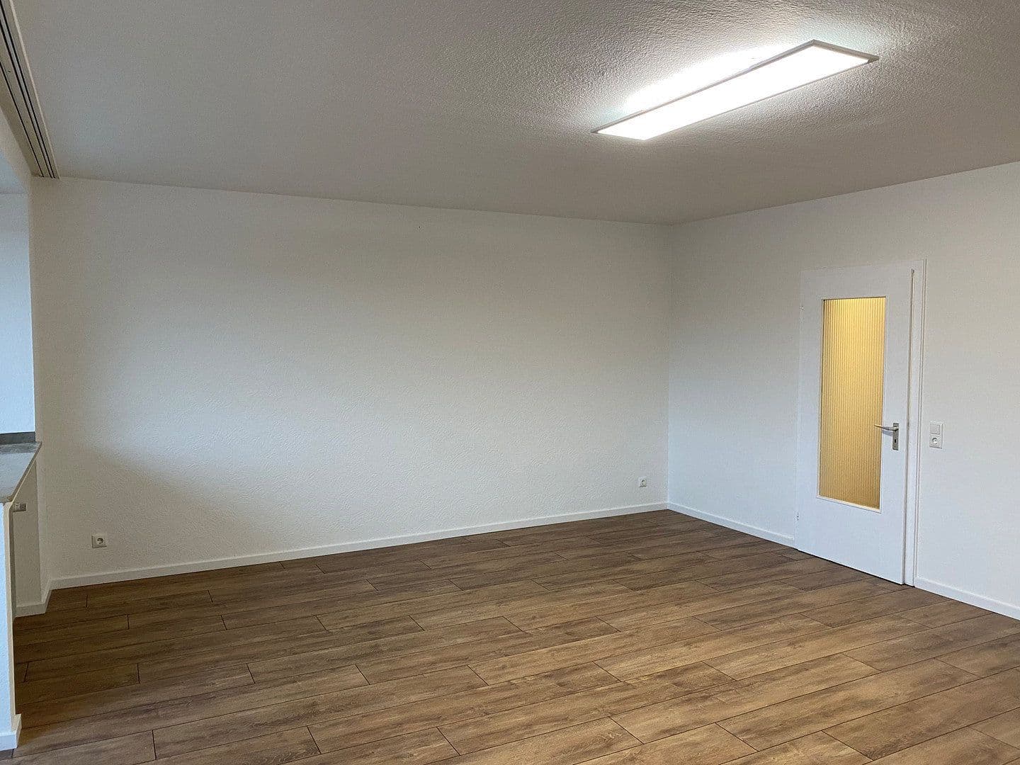 Prenájom bytu 3-izbový 96 m², Virchowstrasse 17, Siegen, Severné Porýnie - Westfálsko Prenájom bytu 3-izbový 96 m², Virchowstrasse 17, Siegen, Severné Porýnie - Westfálsko