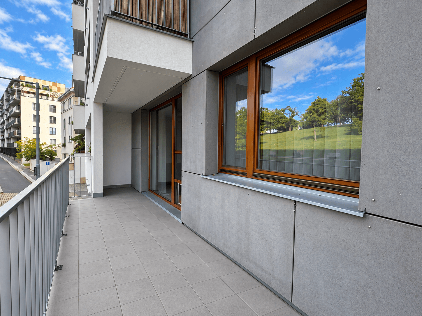 Prenájom bytu 3-izbový 105 m², Kališnická, Praha, Praha Prenájom bytu 3-izbový 105 m², Kališnická, Praha, Praha