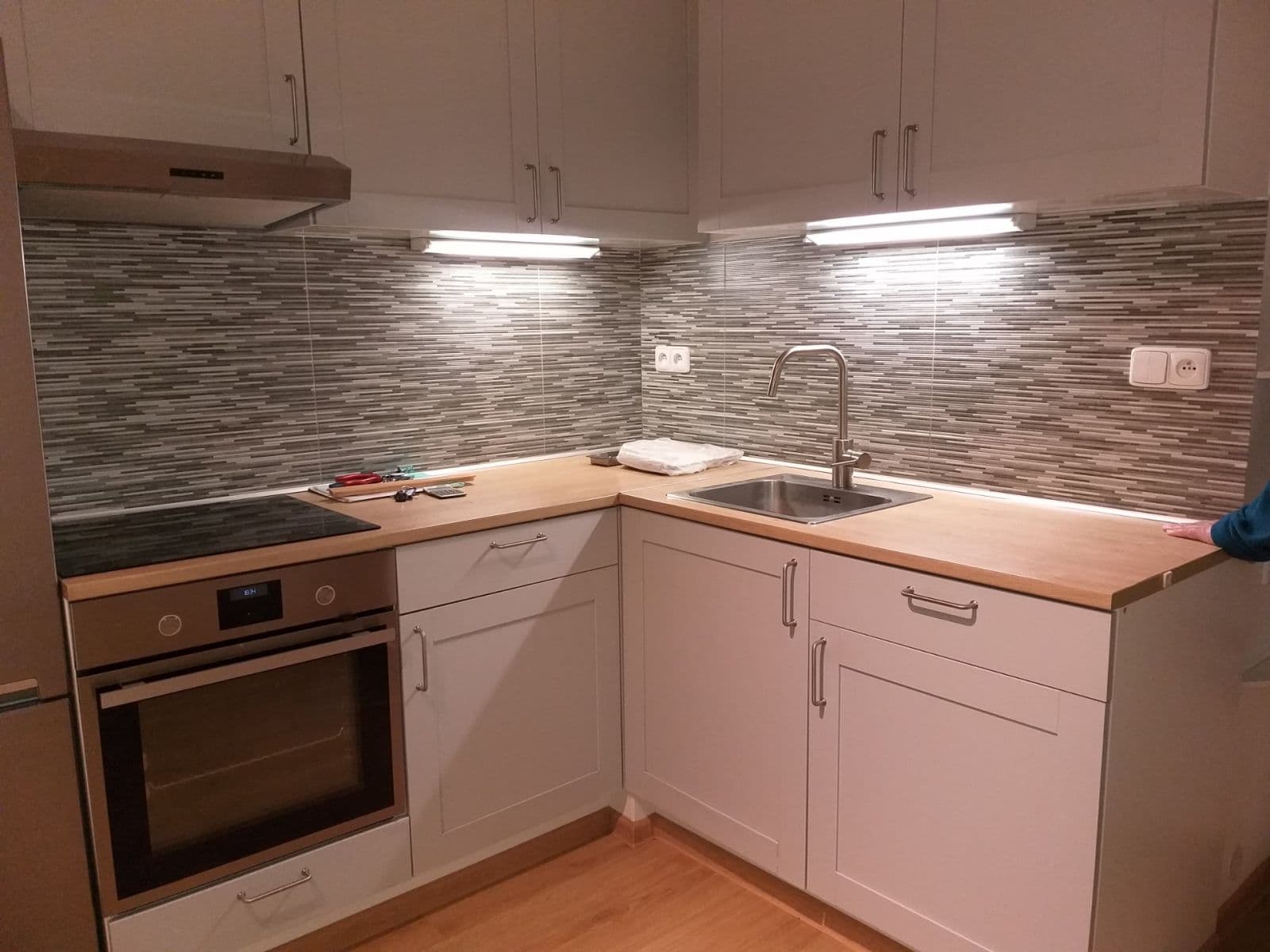 Prenájom bytu 2-izbový 42 m², Osadní, Praha, Praha Prenájom bytu 2-izbový 42 m², Osadní, Praha, Praha