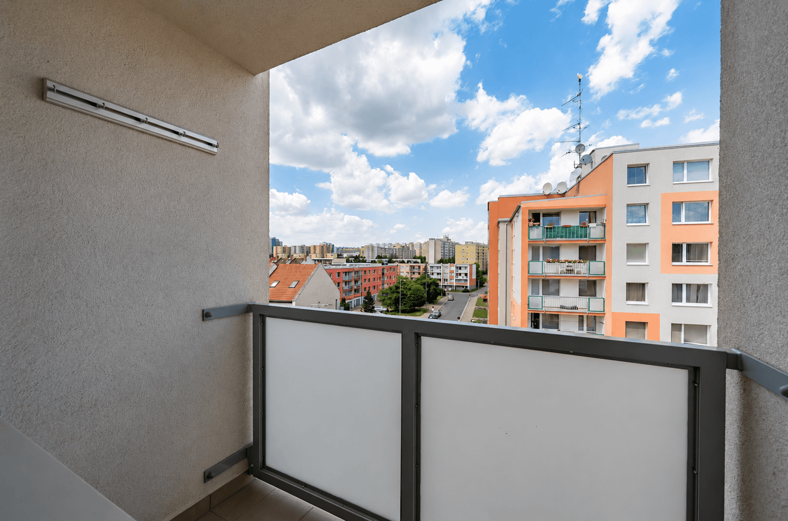 Predaj bytu 3-izbový 96 m², Vodnická, Praha, Praha Predaj bytu 3-izbový 96 m², Vodnická, Praha, Praha