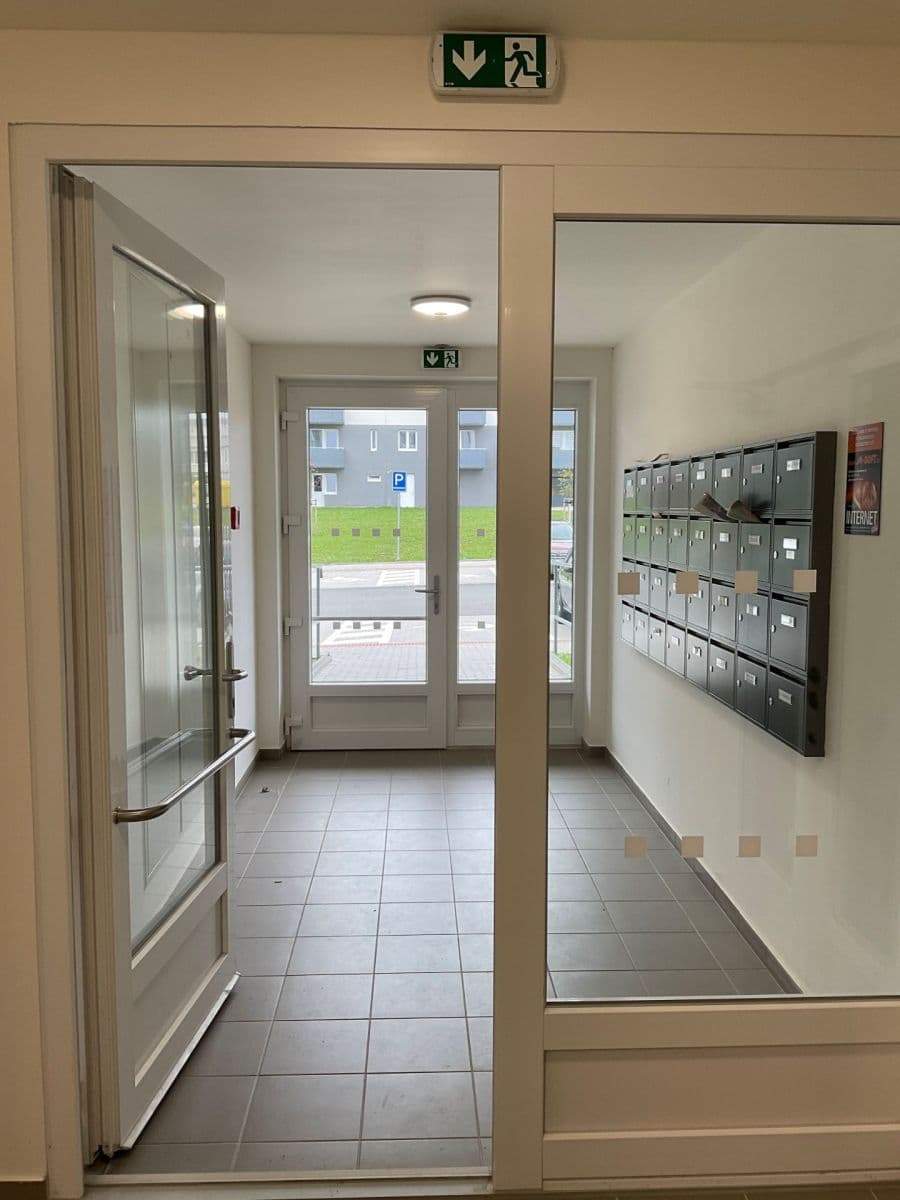 Prenájom bytu 1-izbový 40 m², Žitavská, Jihlava, Kraj Vysočina Prenájom bytu 1-izbový 40 m², Žitavská, Jihlava, Kraj Vysočina