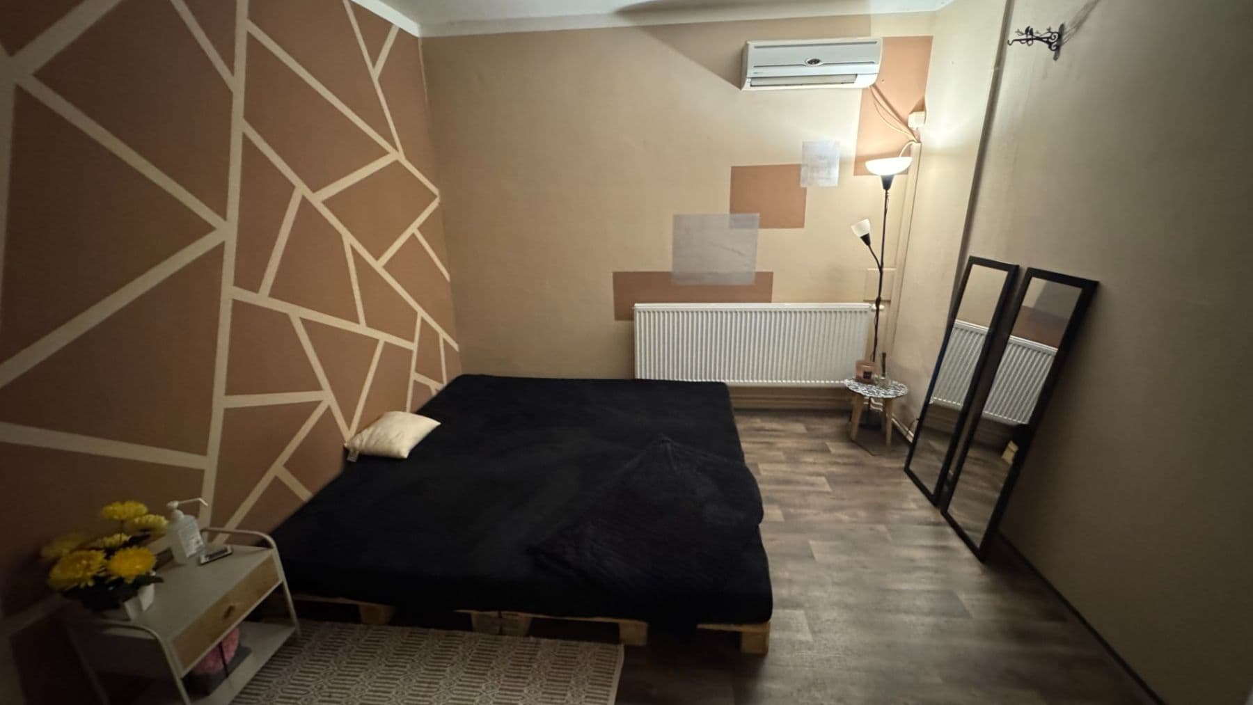 Predaj nebytového priestoru 200 m², Velehradská, Praha, Praha Predaj nebytového priestoru 200 m², Velehradská, Praha, Praha