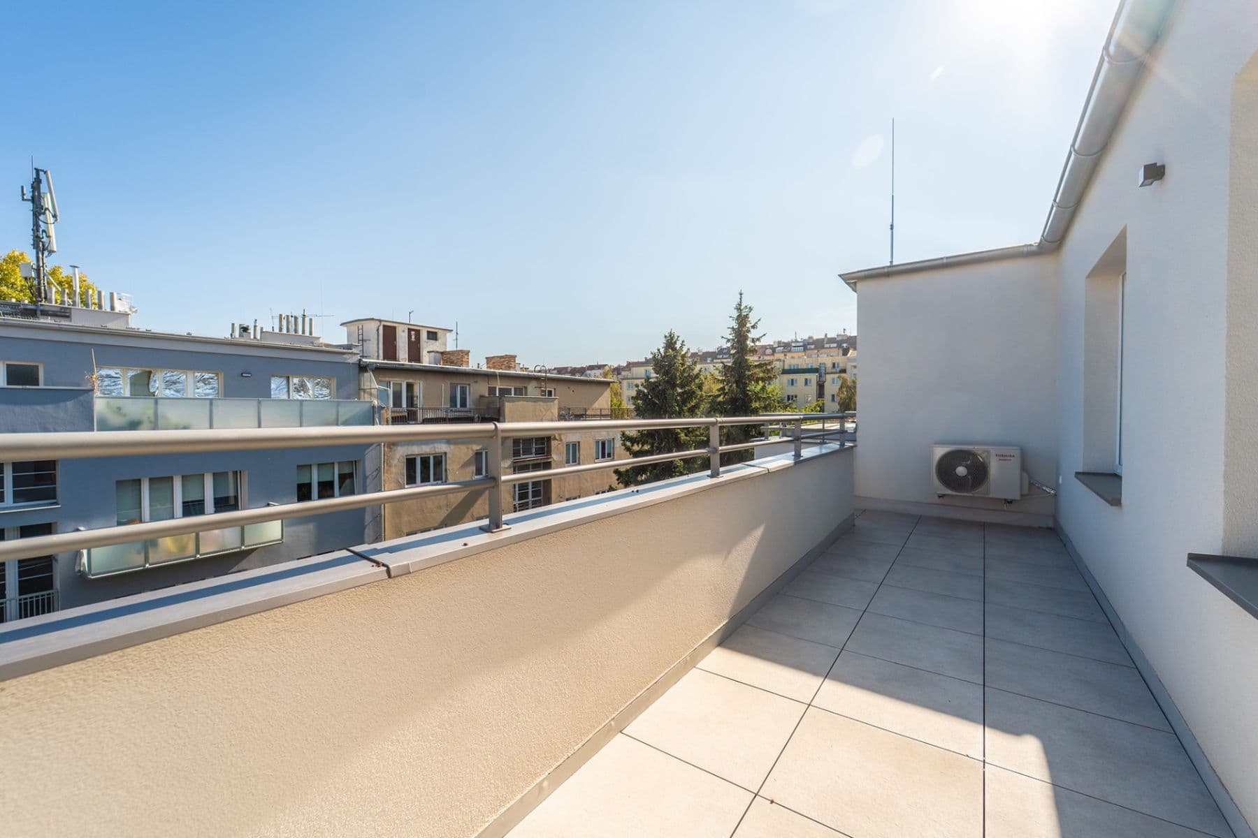 Prenájom bytu 1-izbový 41 m², Pod Drinopolem, Praha, Praha Prenájom bytu 1-izbový 41 m², Pod Drinopolem, Praha, Praha
