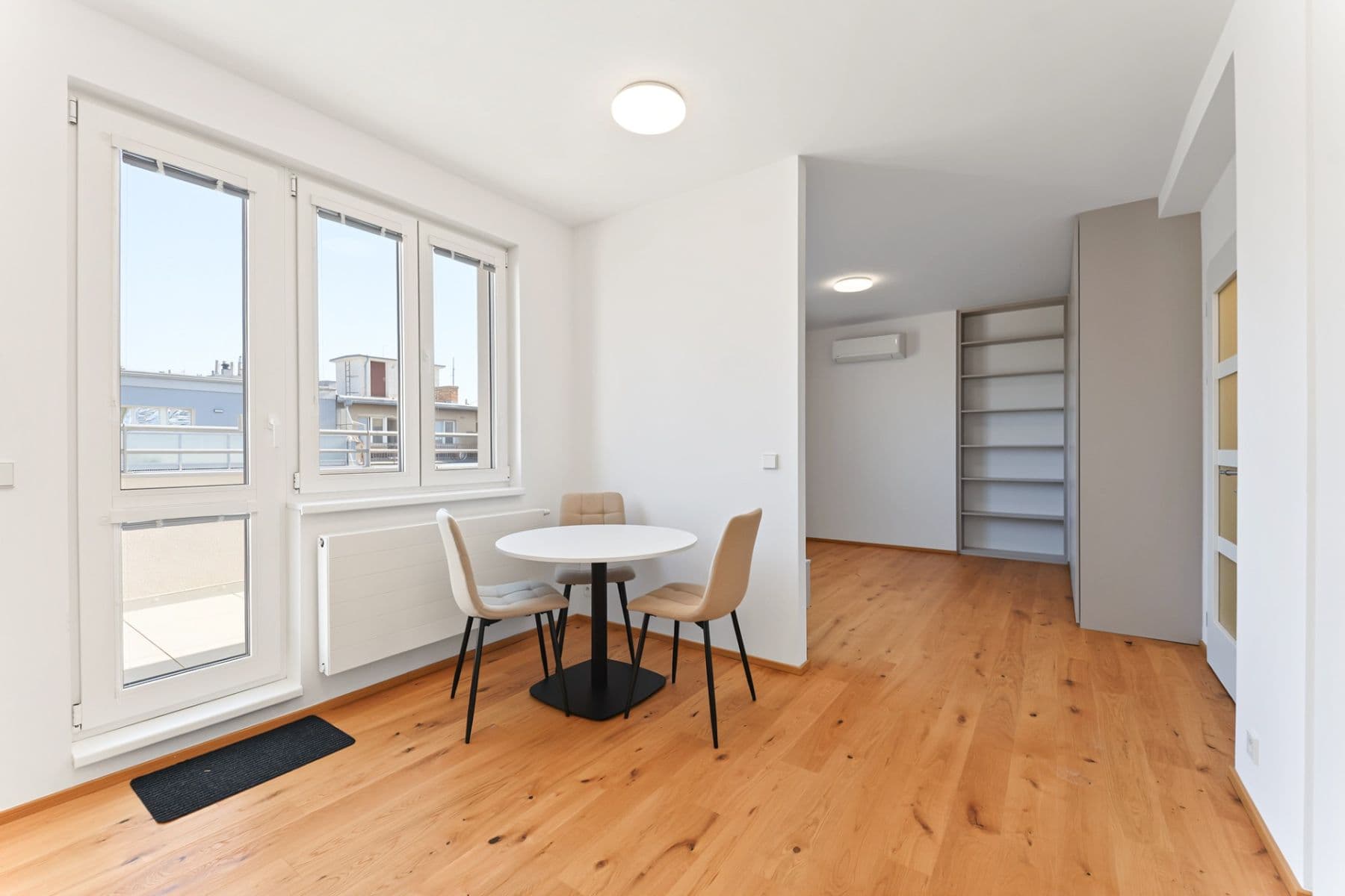 Prenájom bytu 1-izbový 41 m², Pod Drinopolem, Praha, Praha Prenájom bytu 1-izbový 41 m², Pod Drinopolem, Praha, Praha