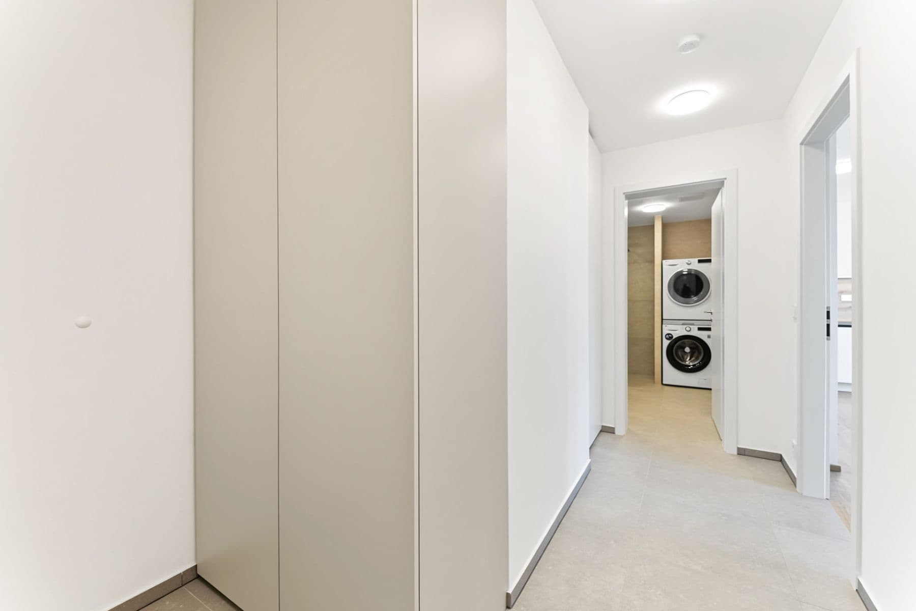 Prenájom bytu 1-izbový 41 m², Pod Drinopolem, Praha, Praha Prenájom bytu 1-izbový 41 m², Pod Drinopolem, Praha, Praha