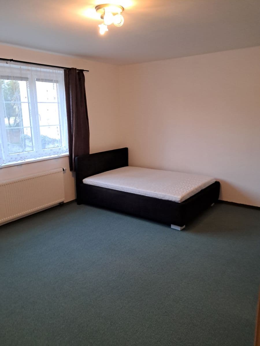 Prenájom bytu 1-izbový 40 m², Ďáblická, Praha, Praha Prenájom bytu 1-izbový 40 m², Ďáblická, Praha, Praha
