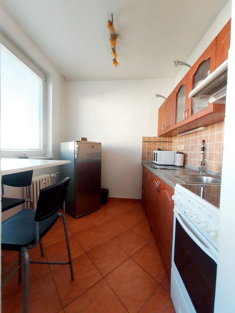 Predaj bytu 1-izbový 35 m², Pádivého, Trenčín, Trenčiansky kraj Predaj bytu 1-izbový 35 m², Pádivého, Trenčín, Trenčiansky kraj