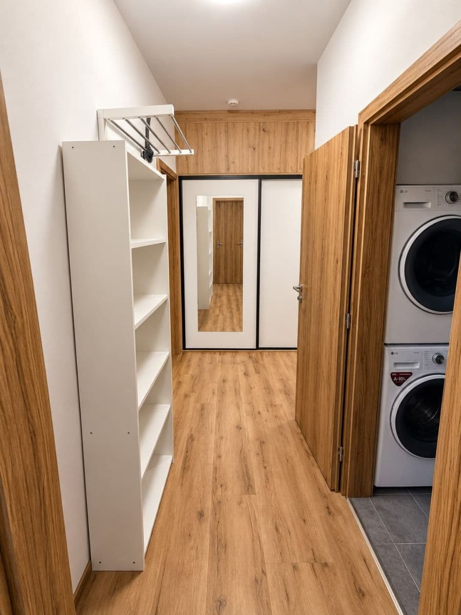 Prenájom bytu 2-izbový 56 m², U Kasáren, Dašice, Pardubický kraj Prenájom bytu 2-izbový 56 m², U Kasáren, Dašice, Pardubický kraj