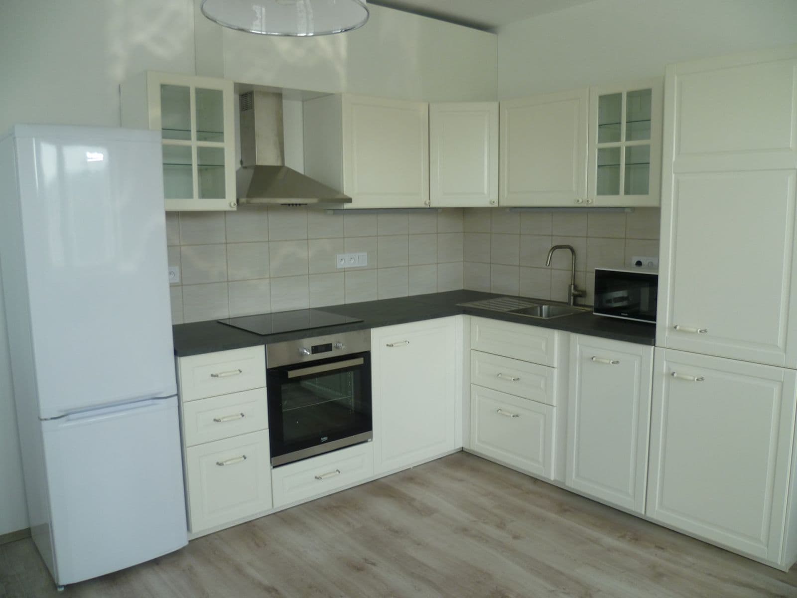 Prenájom bytu 2-izbový 52 m², Velký Osek, Středočeský kraj Prenájom bytu 2-izbový 52 m², Velký Osek, Středočeský kraj
