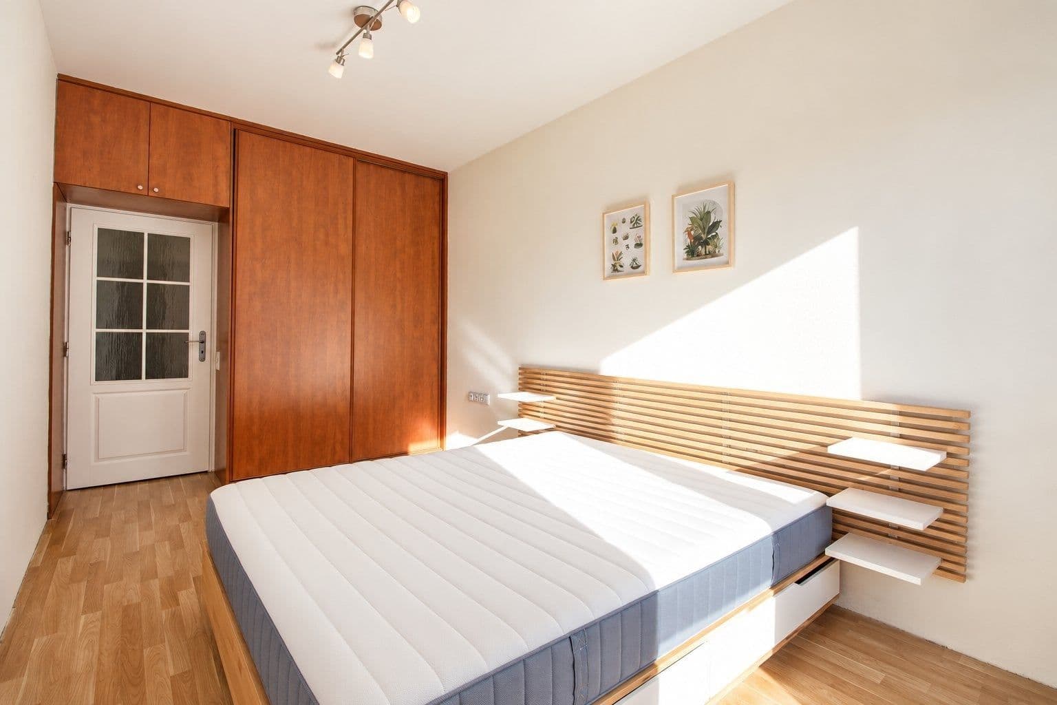 Prenájom bytu 2-izbový 37 m², Křivá, Praha, Praha Prenájom bytu 2-izbový 37 m², Křivá, Praha, Praha
