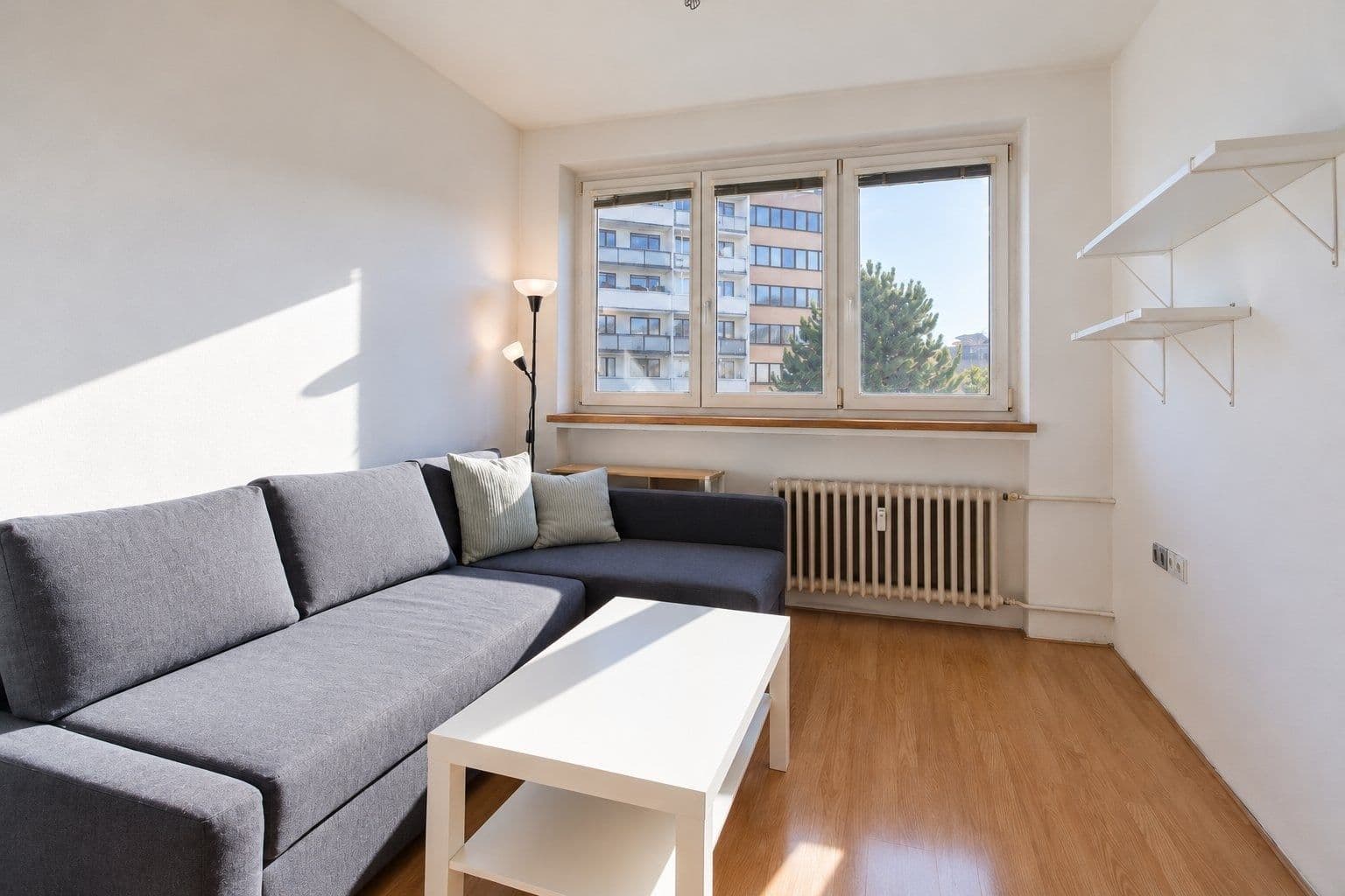 Prenájom bytu 2-izbový 37 m², Křivá, Praha, Praha Prenájom bytu 2-izbový 37 m², Křivá, Praha, Praha