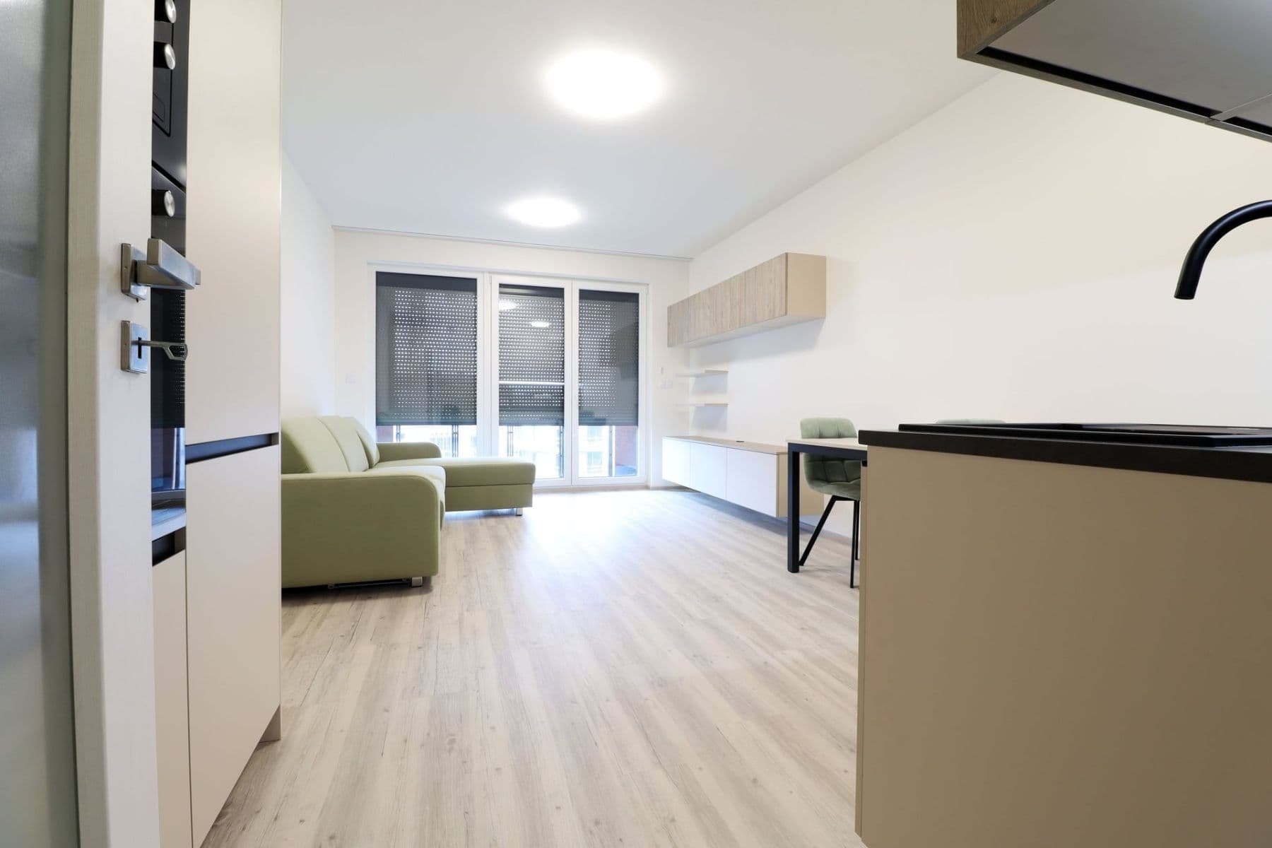 Prenájom bytu 1-izbový 34 m², Výstavní, Praha, Praha Prenájom bytu 1-izbový 34 m², Výstavní, Praha, Praha