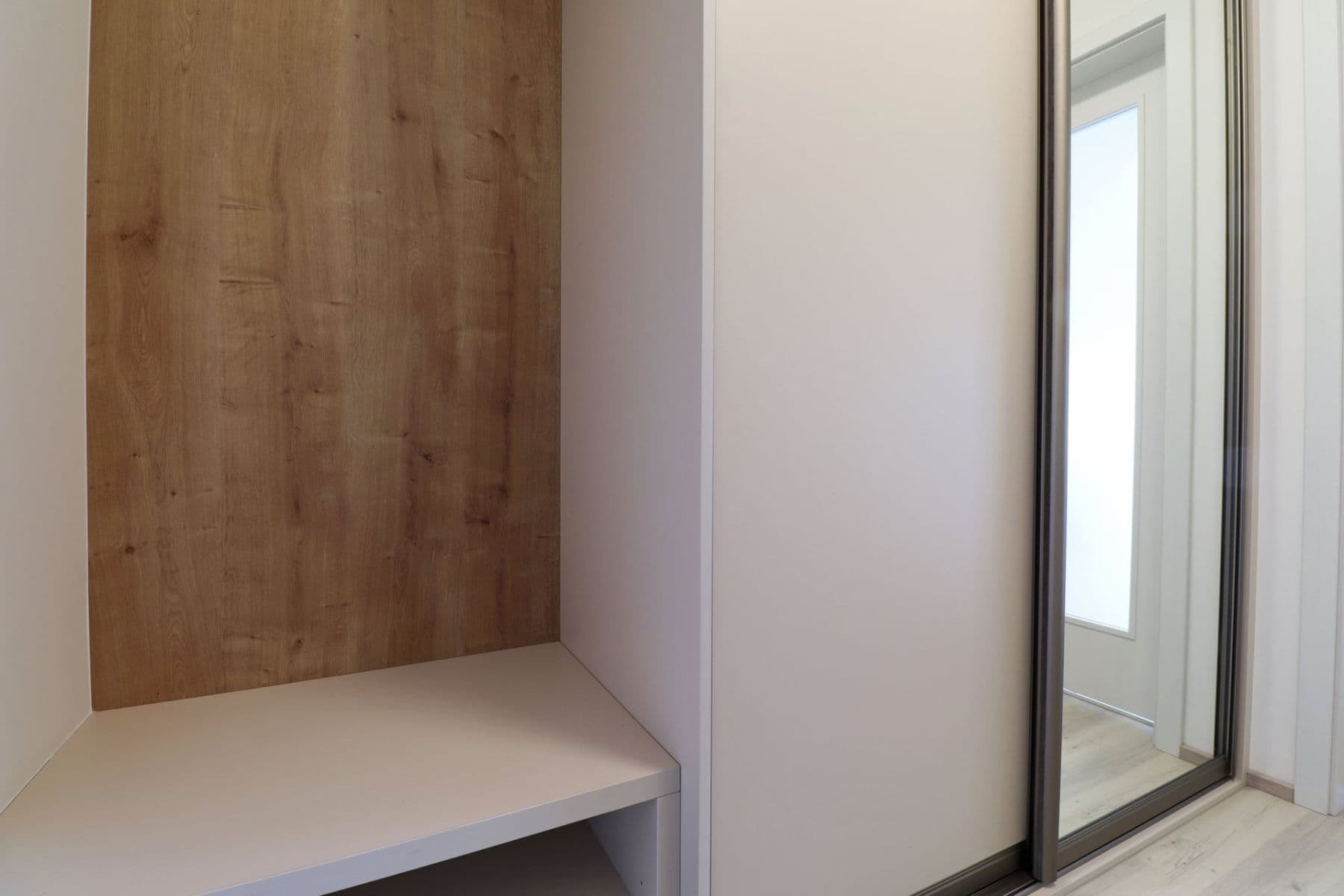 Prenájom bytu 1-izbový 34 m², Výstavní, Praha, Praha Prenájom bytu 1-izbový 34 m², Výstavní, Praha, Praha