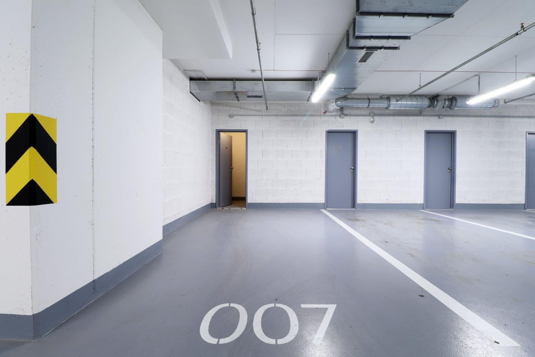 Prenájom bytu 1-izbový 34 m², Výstavní, Praha, Praha Prenájom bytu 1-izbový 34 m², Výstavní, Praha, Praha