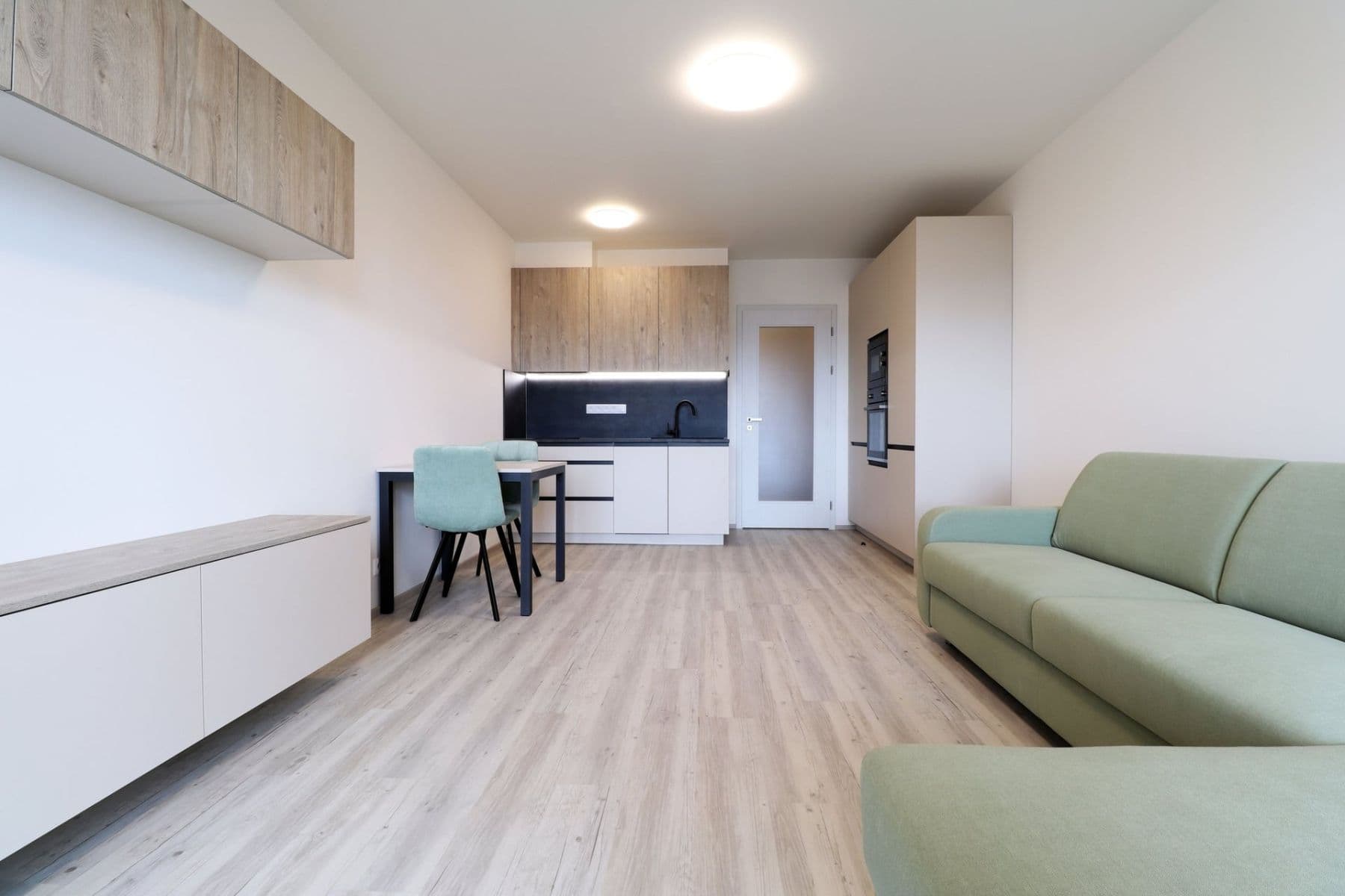 Prenájom bytu 1-izbový 34 m², Výstavní, Praha, Praha Prenájom bytu 1-izbový 34 m², Výstavní, Praha, Praha