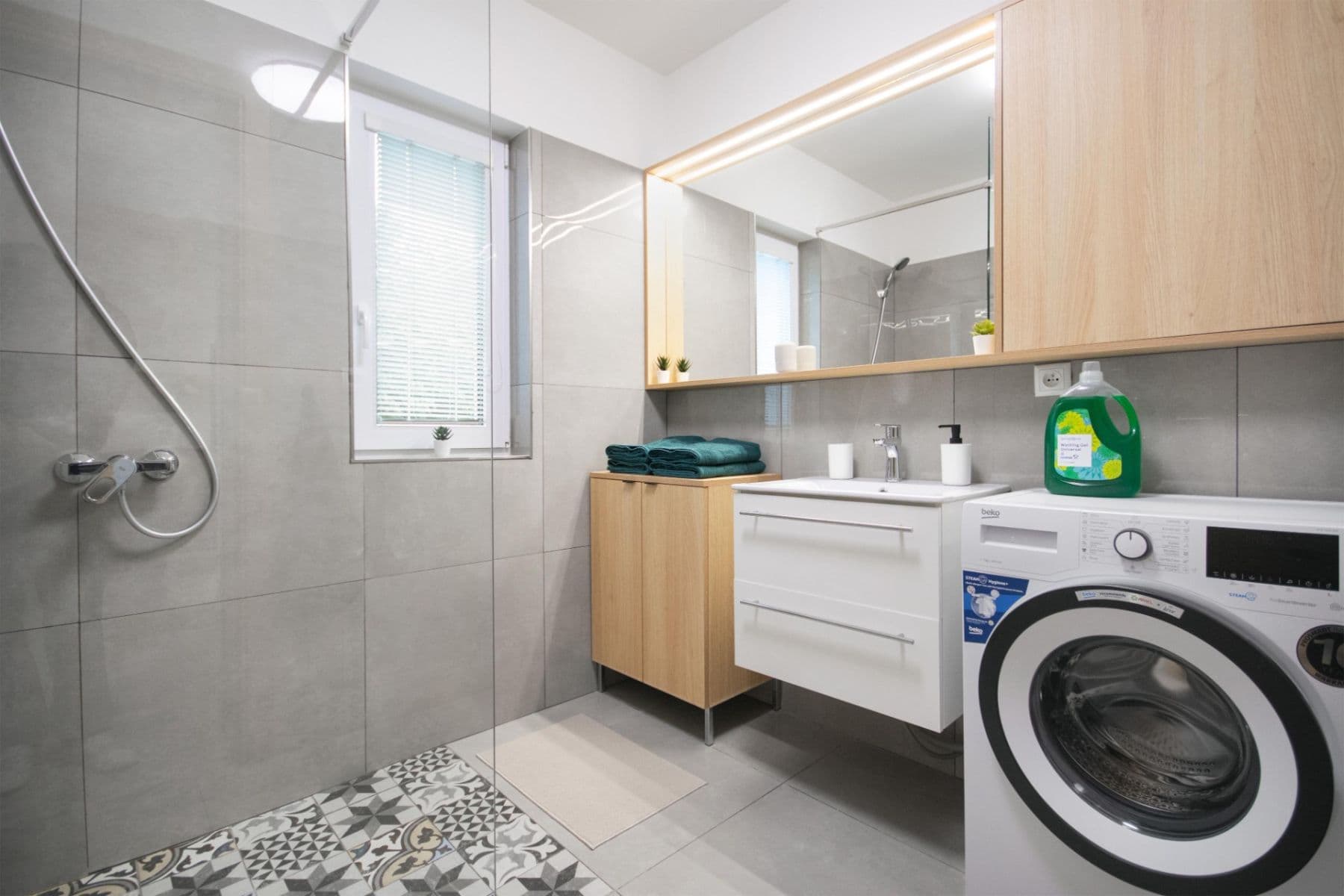 Prenájom bytu 3-izbový 65 m², Podkolibská, Nové Mesto, Bratislavský kraj Prenájom bytu 3-izbový 65 m², Podkolibská, Nové Mesto, Bratislavský kraj