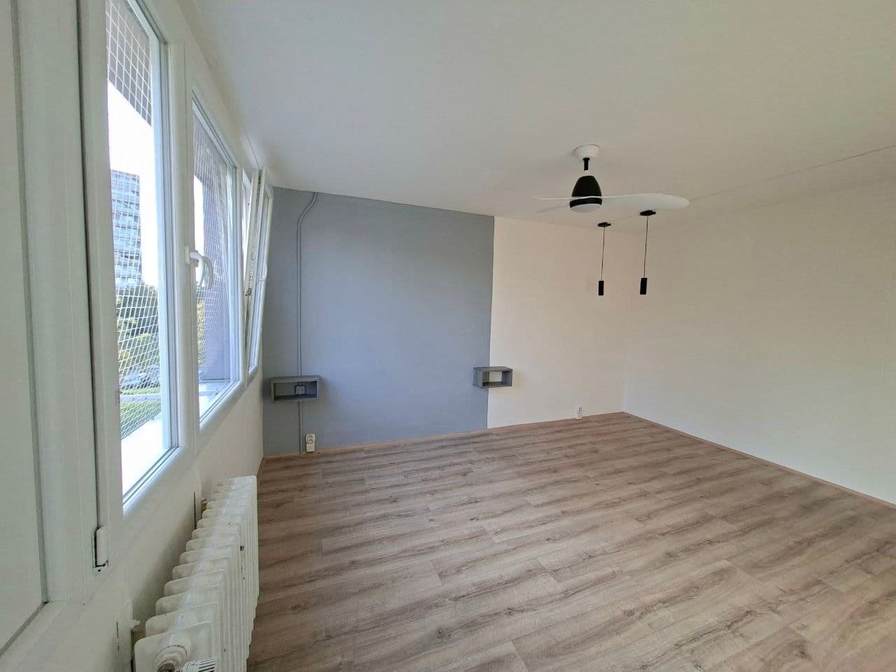 Prenájom bytu 1-izbový 27 m², Novodvorská, Praha, Praha Prenájom bytu 1-izbový 27 m², Novodvorská, Praha, Praha
