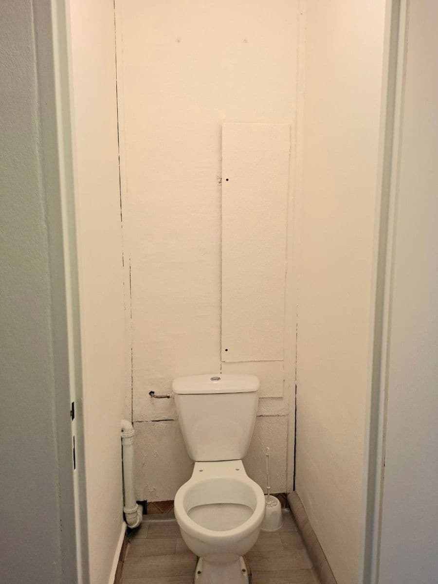 Prenájom bytu 1-izbový 27 m², Počernická, Praha, Praha Prenájom bytu 1-izbový 27 m², Počernická, Praha, Praha