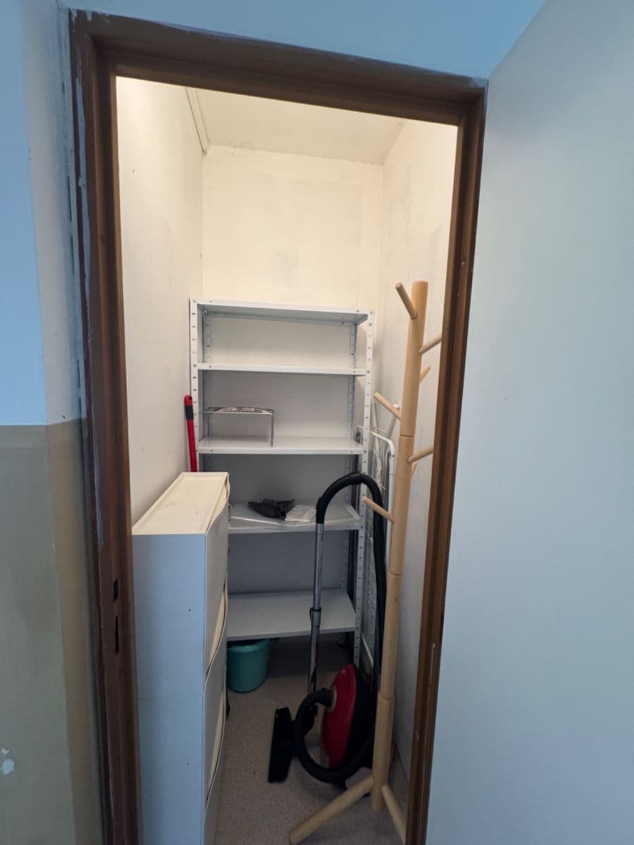 Prenájom bytu 1-izbový 27 m², Litoměřická, Praha, Praha Prenájom bytu 1-izbový 27 m², Litoměřická, Praha, Praha