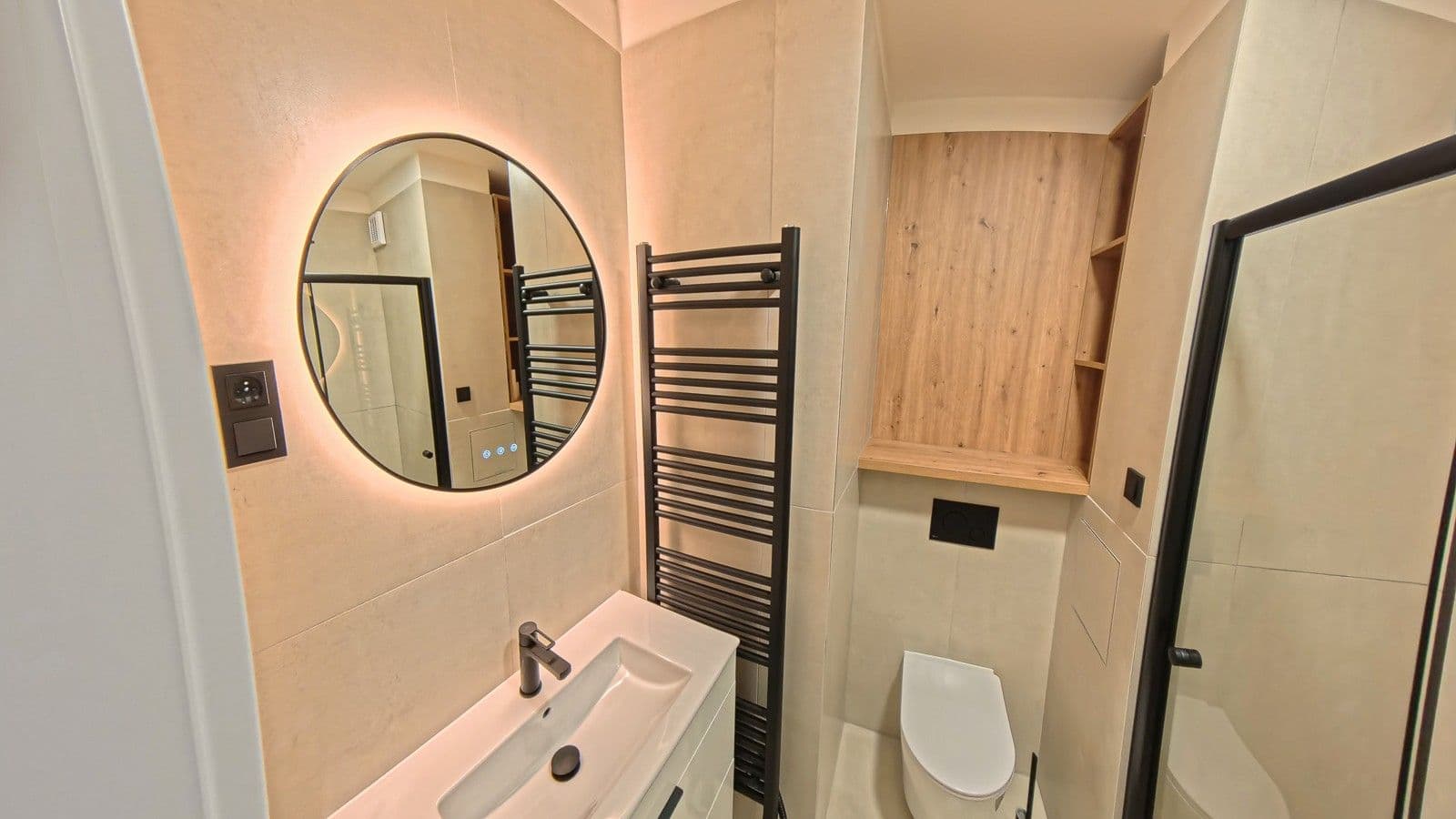 Predaj bytu 3-izbový 63 m², Lipová-lázně, Olomoucký kraj Predaj bytu 3-izbový 63 m², Lipová-lázně, Olomoucký kraj